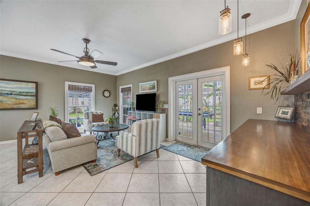 For Sale: $1,400,000 (3 beds, 2 baths, 2452 Square Feet)