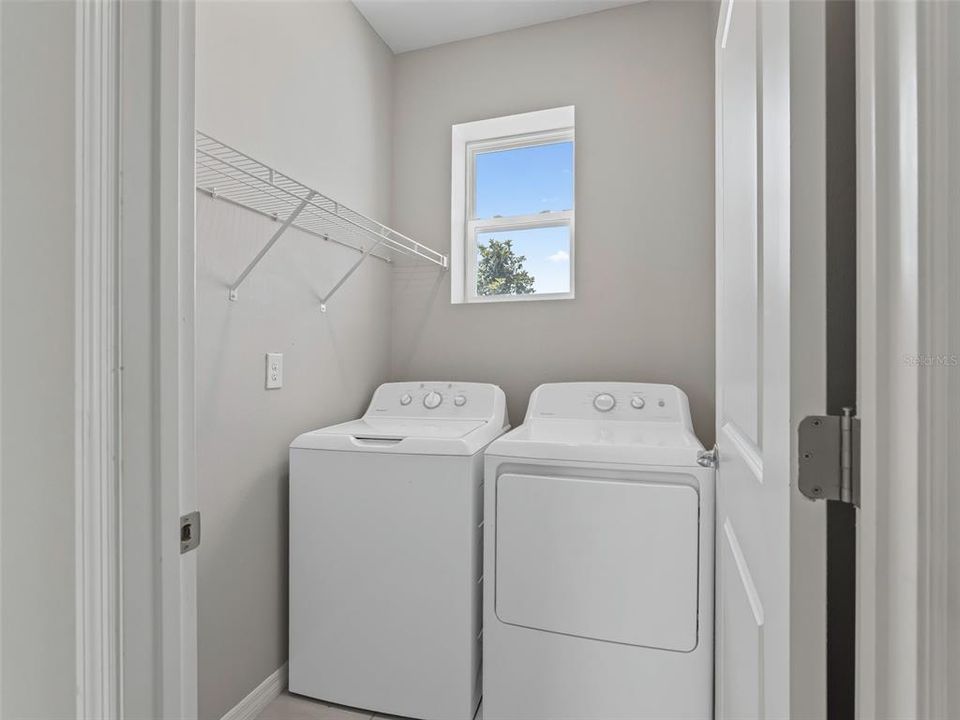 For Sale: $289,000 (3 beds, 2 baths, 1504 Square Feet)