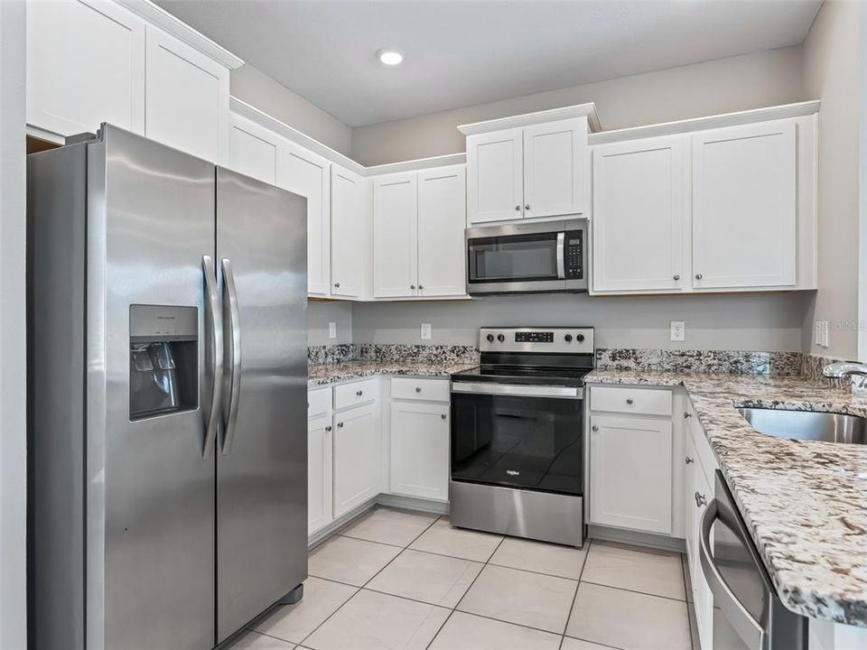 For Sale: $289,000 (3 beds, 2 baths, 1504 Square Feet)