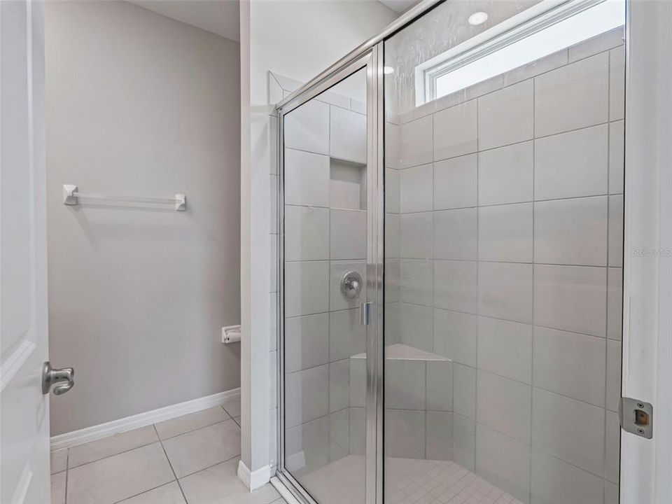 For Sale: $289,000 (3 beds, 2 baths, 1504 Square Feet)