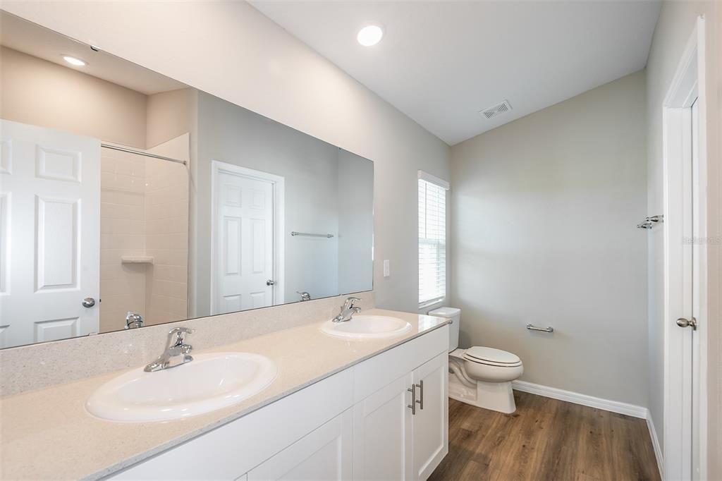 For Sale: $368,490 (3 beds, 2 baths, 1615 Square Feet)