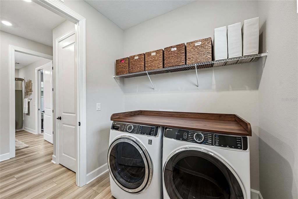 For Sale: $875,000 (3 beds, 2 baths, 1920 Square Feet)