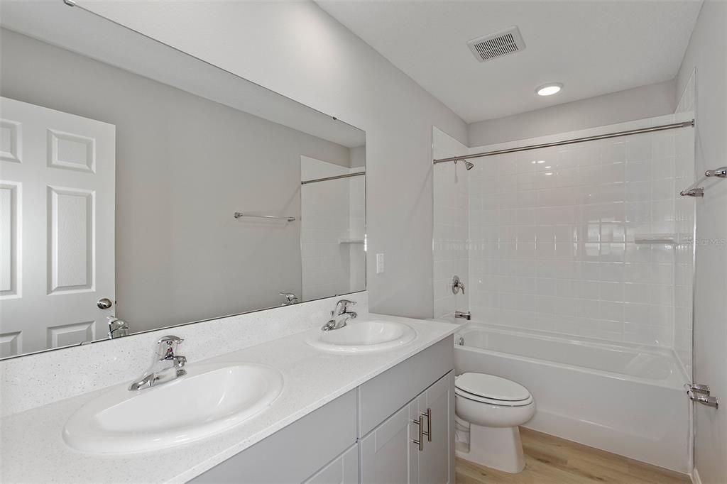 Active With Contract: $491,490 (5 beds, 3 baths, 2892 Square Feet)