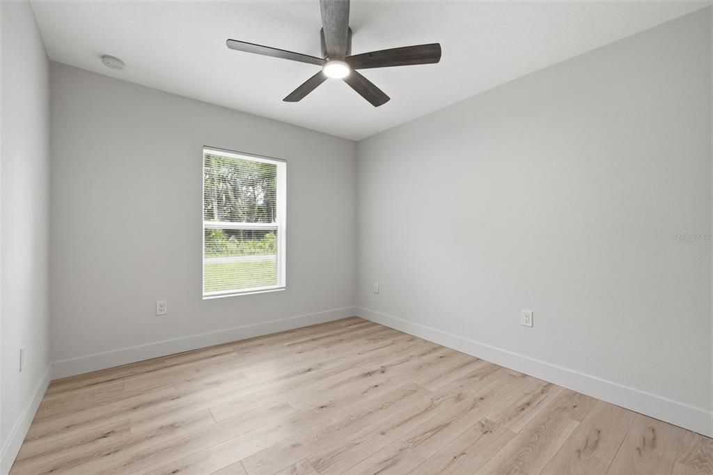 For Sale: $249,900 (3 beds, 2 baths, 1078 Square Feet)