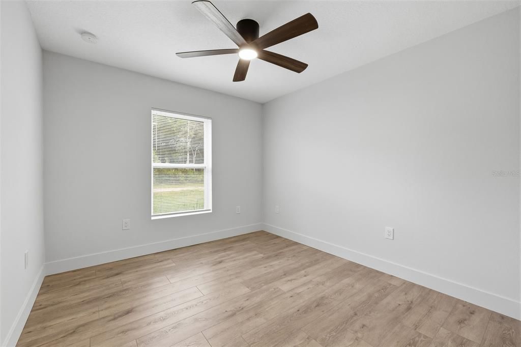 For Sale: $249,900 (3 beds, 2 baths, 1078 Square Feet)