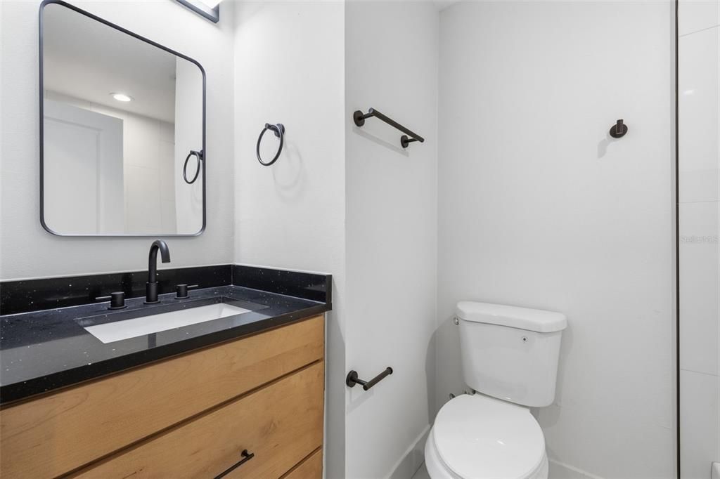 For Sale: $249,900 (3 beds, 2 baths, 1078 Square Feet)