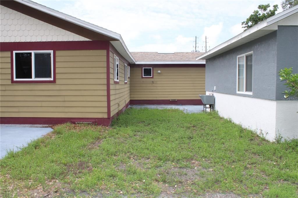 For Sale: $650,000 (4 beds, 3 baths, 1784 Square Feet)