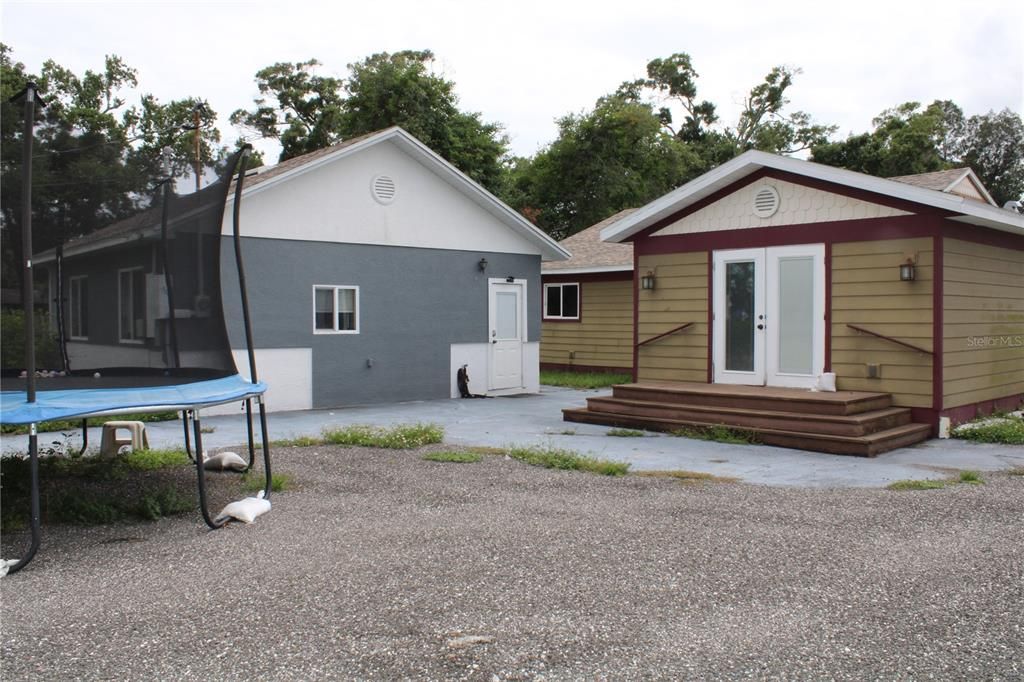 For Sale: $650,000 (4 beds, 3 baths, 1784 Square Feet)