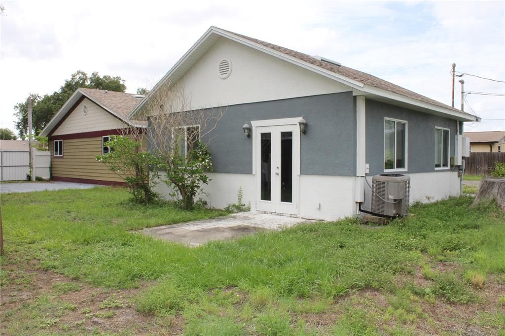 For Sale: $650,000 (4 beds, 3 baths, 1784 Square Feet)