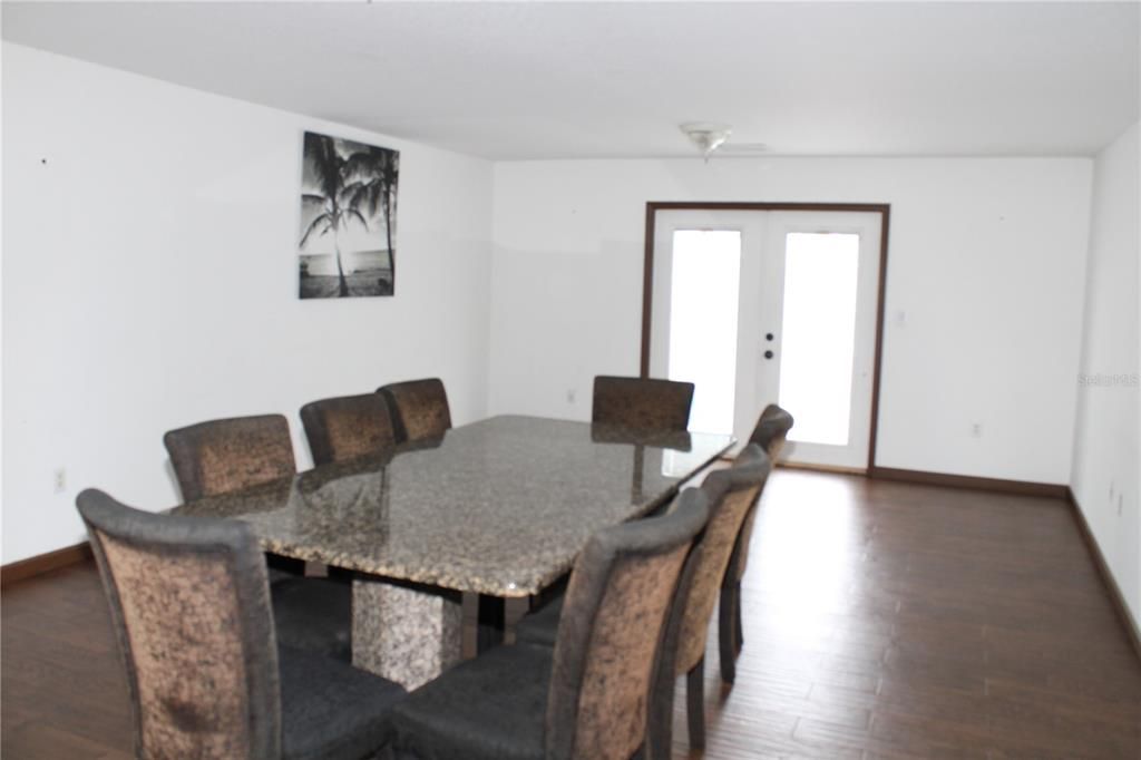 For Sale: $650,000 (4 beds, 3 baths, 1784 Square Feet)