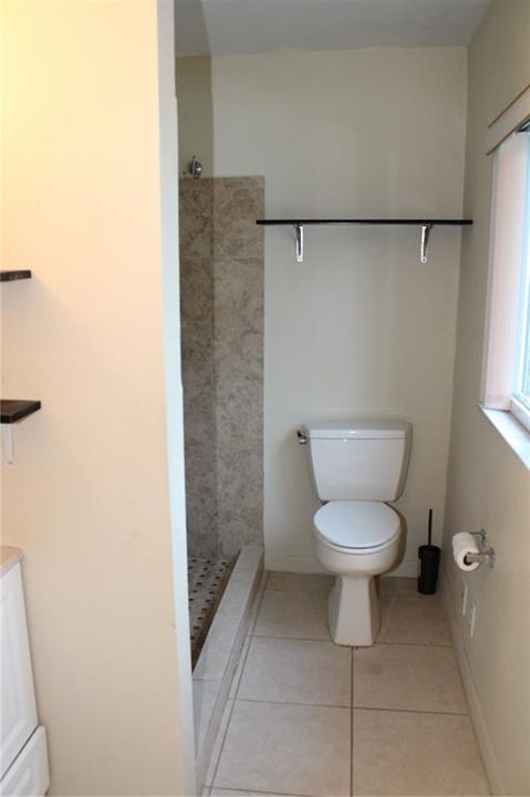 For Sale: $650,000 (4 beds, 3 baths, 1784 Square Feet)