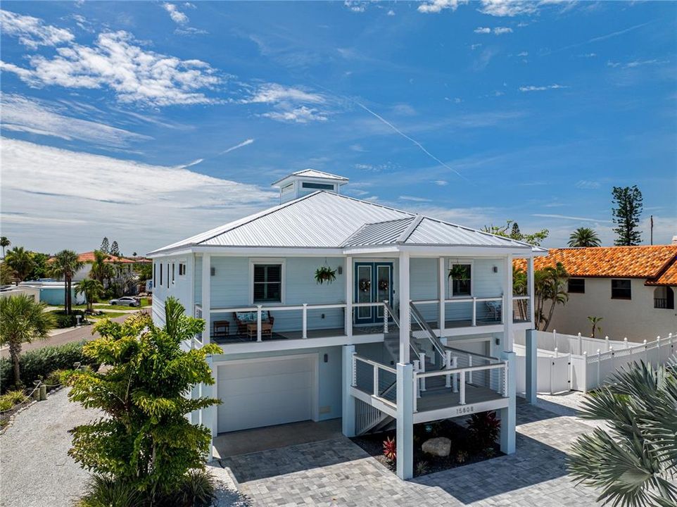 En Venta: $1,350,000 (3 camas, 2 baños, 2070 Pies cuadrados)