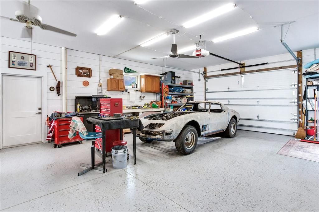 En Venta: $1,350,000 (3 camas, 2 baños, 2070 Pies cuadrados)
