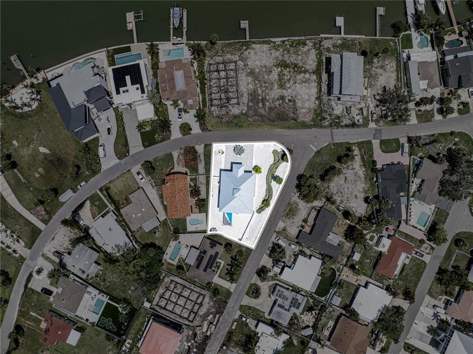 En Venta: $1,350,000 (3 camas, 2 baños, 2070 Pies cuadrados)