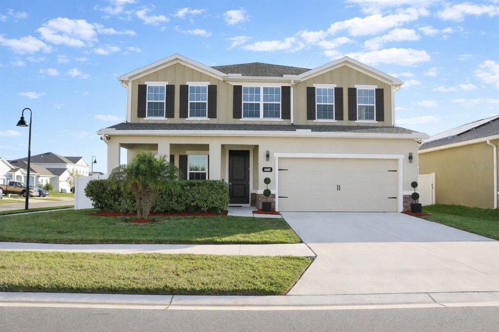 For Rent: $3,600 (5 beds, 2 baths, 3021 Square Feet)