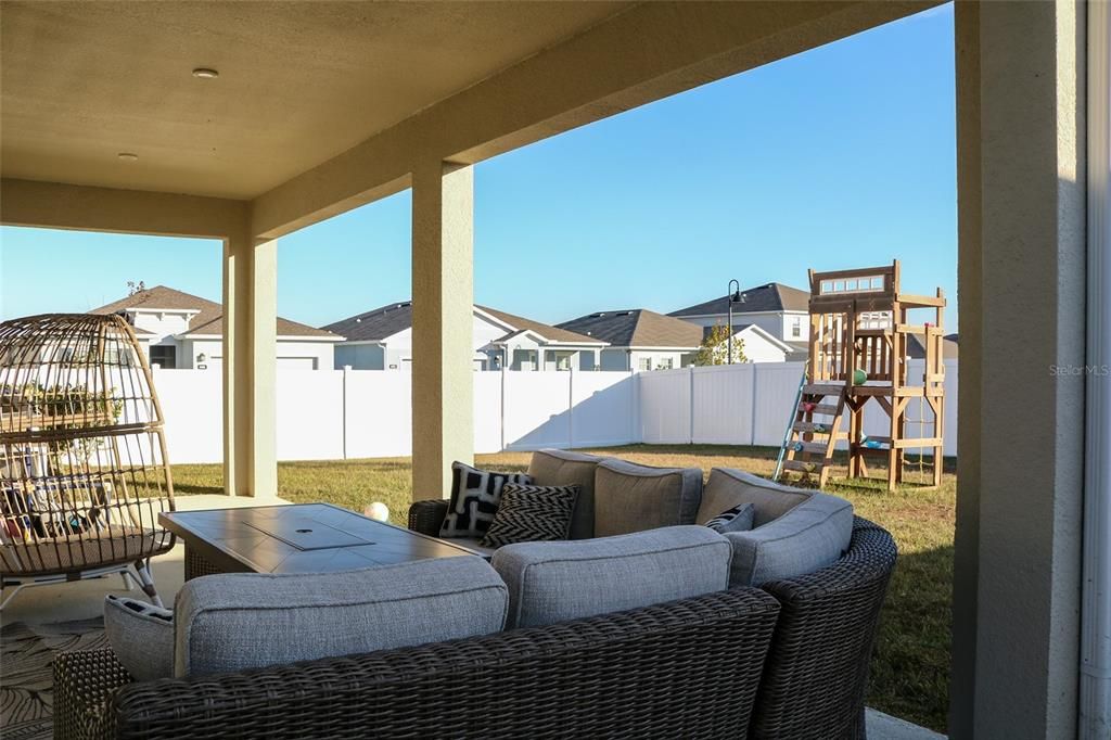 For Rent: $3,600 (5 beds, 2 baths, 3021 Square Feet)