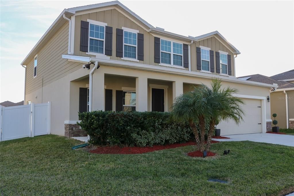 For Rent: $3,600 (5 beds, 2 baths, 3021 Square Feet)