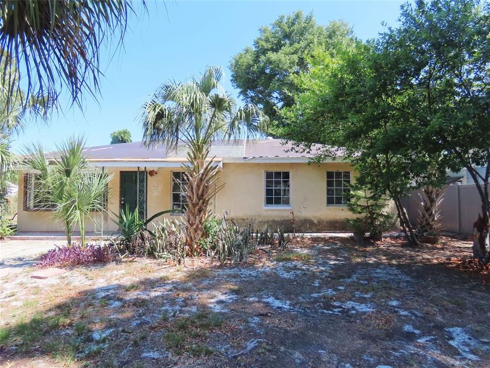 For Sale: $315,000 (3 beds, 1 baths, 1048 Square Feet)