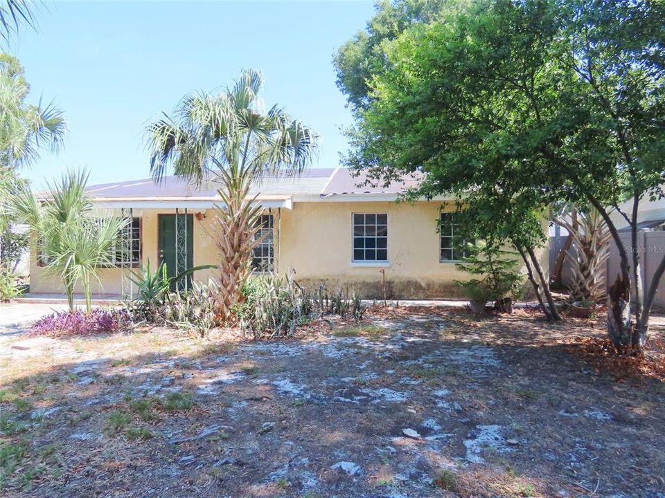 For Sale: $315,000 (3 beds, 1 baths, 1048 Square Feet)