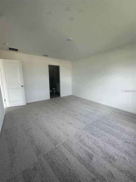 En Renta: $1,700 (3 camas, 2 baños, 1487 Pies cuadrados)