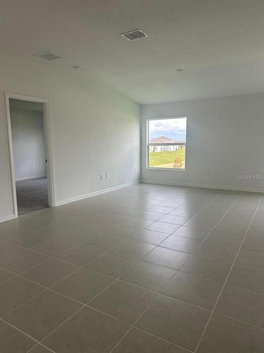 En Renta: $1,700 (3 camas, 2 baños, 1487 Pies cuadrados)