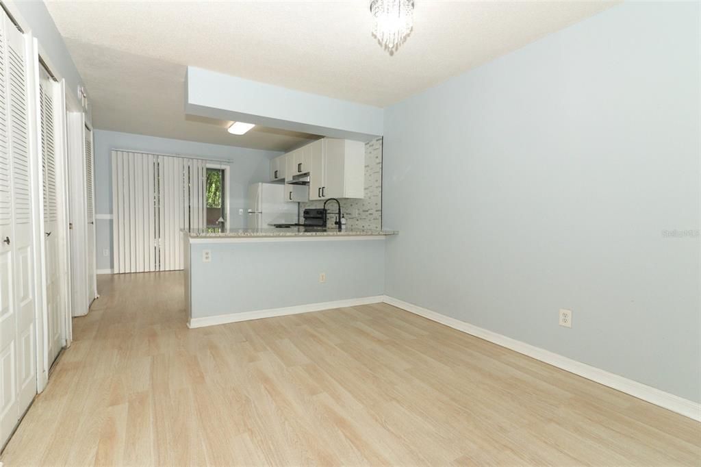 В аренду: $1,600 (2 спален, 2 ванн, 919 Квадратных фут)