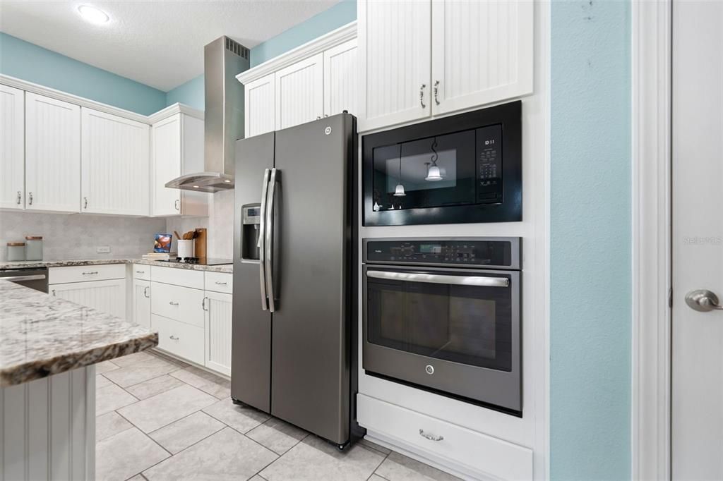 For Sale: $549,000 (4 beds, 3 baths, 2205 Square Feet)
