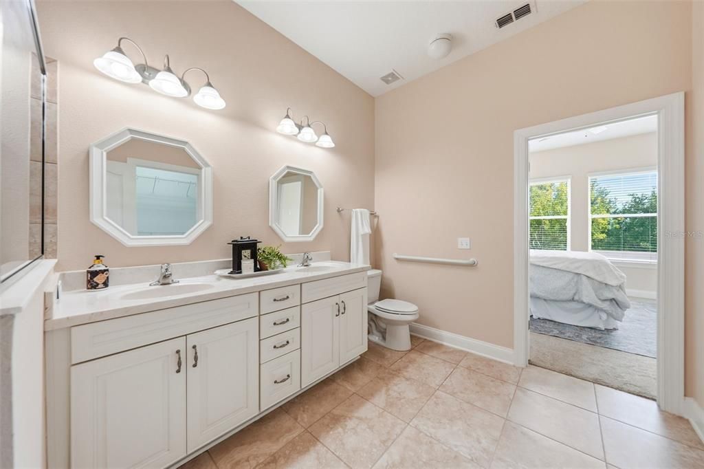 For Sale: $549,000 (4 beds, 3 baths, 2205 Square Feet)