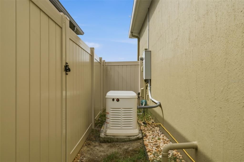 For Sale: $549,000 (4 beds, 3 baths, 2205 Square Feet)