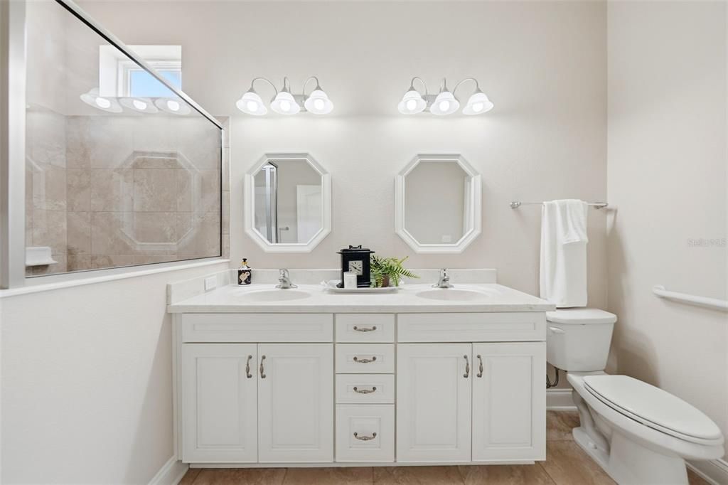 For Sale: $549,000 (4 beds, 3 baths, 2205 Square Feet)