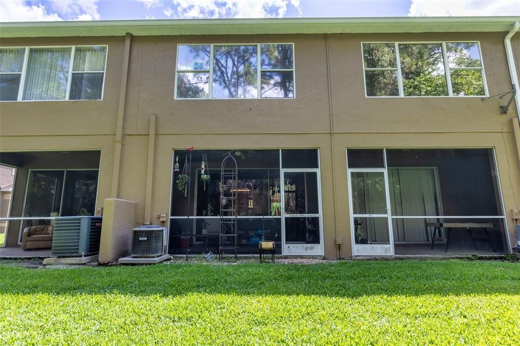 For Sale: $259,900 (2 beds, 2 baths, 1272 Square Feet)