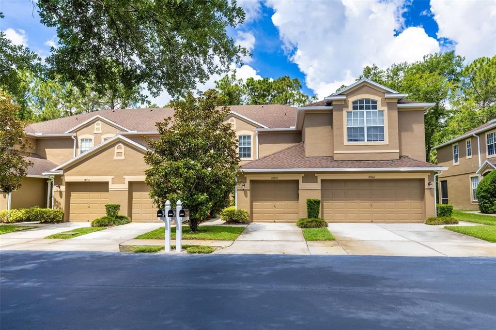For Sale: $259,900 (2 beds, 2 baths, 1272 Square Feet)