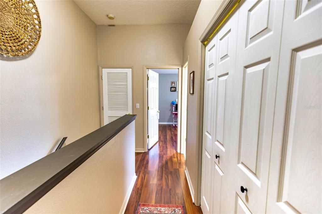 For Sale: $259,900 (2 beds, 2 baths, 1272 Square Feet)
