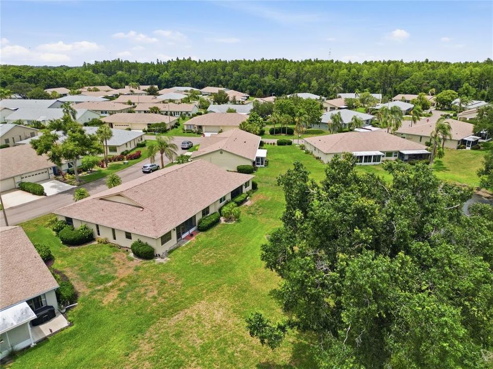 For Sale: $189,000 (2 beds, 2 baths, 1403 Square Feet)
