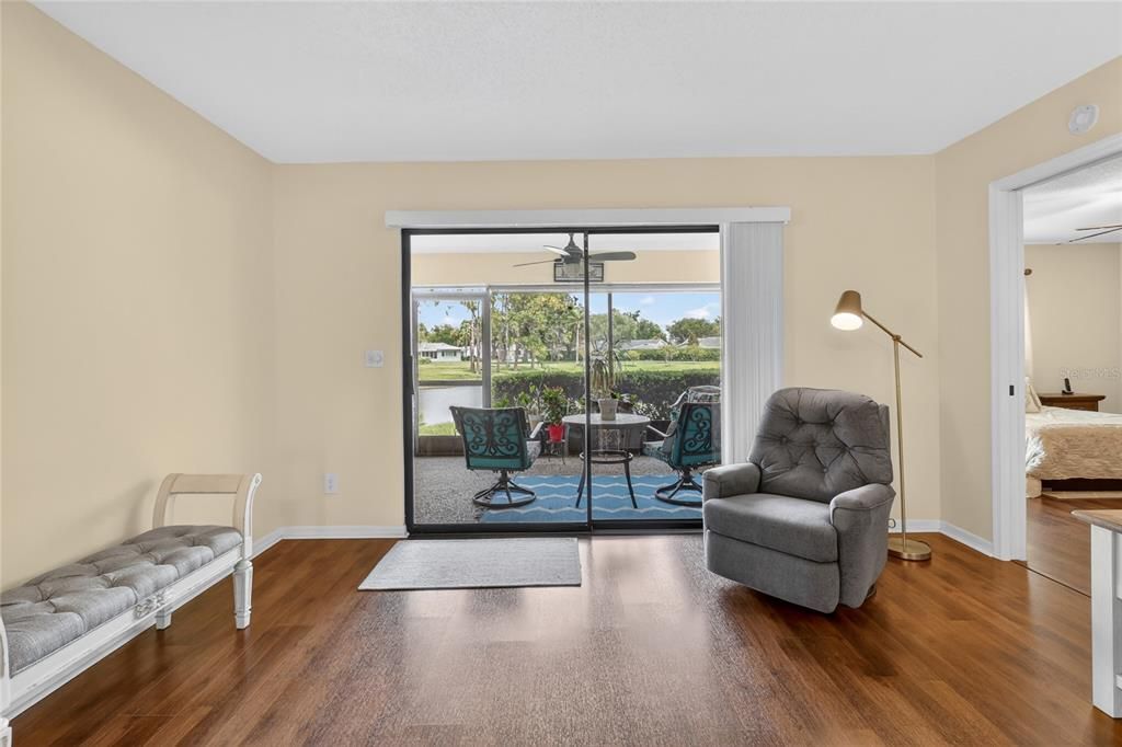 For Sale: $189,000 (2 beds, 2 baths, 1403 Square Feet)