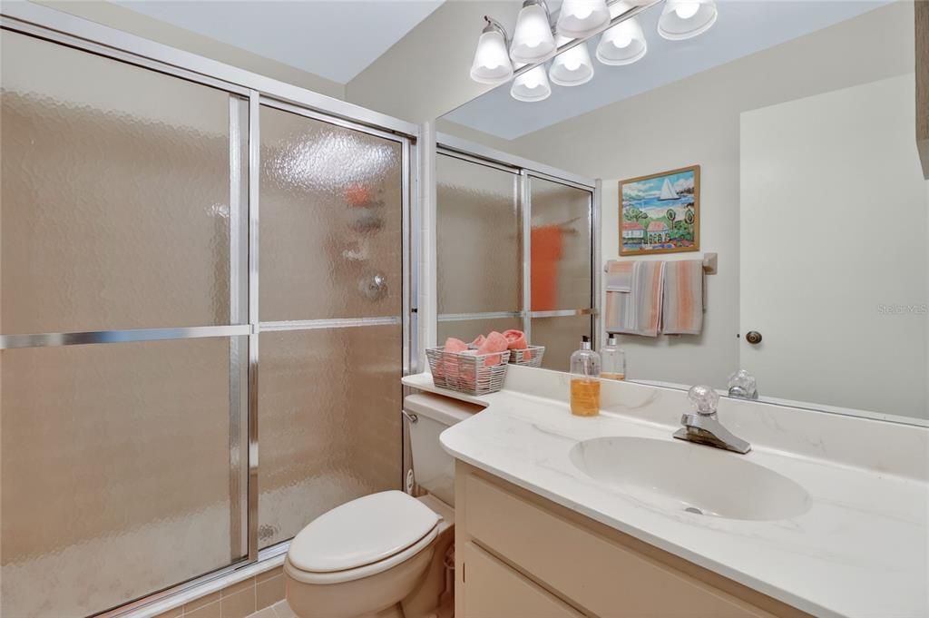For Sale: $189,000 (2 beds, 2 baths, 1403 Square Feet)