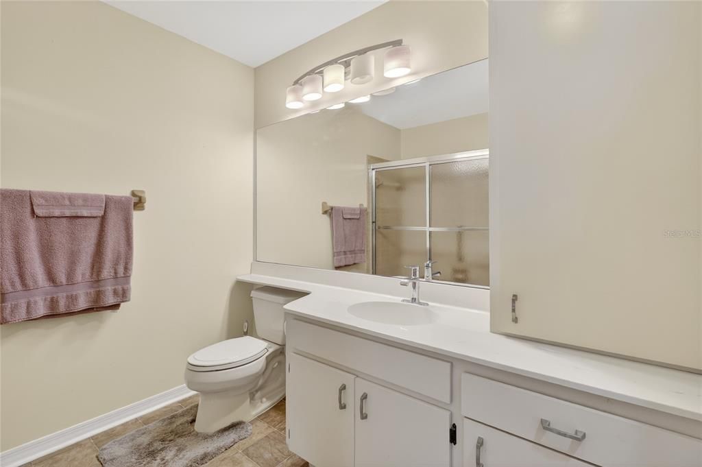 For Sale: $189,000 (2 beds, 2 baths, 1403 Square Feet)