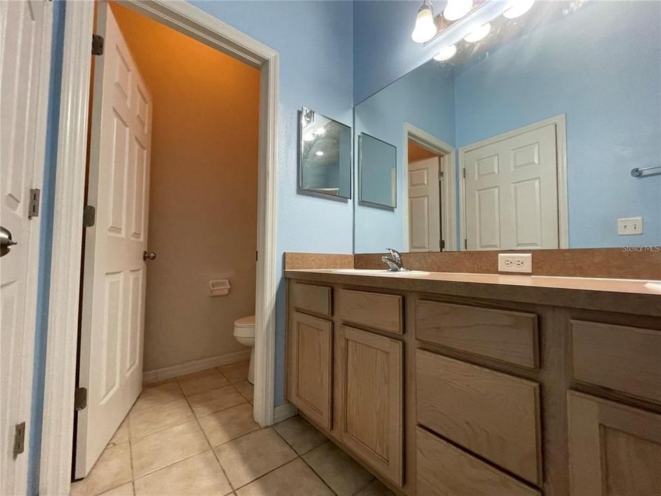 En Venta: $309,500 (2 camas, 2 baños, 1598 Pies cuadrados)