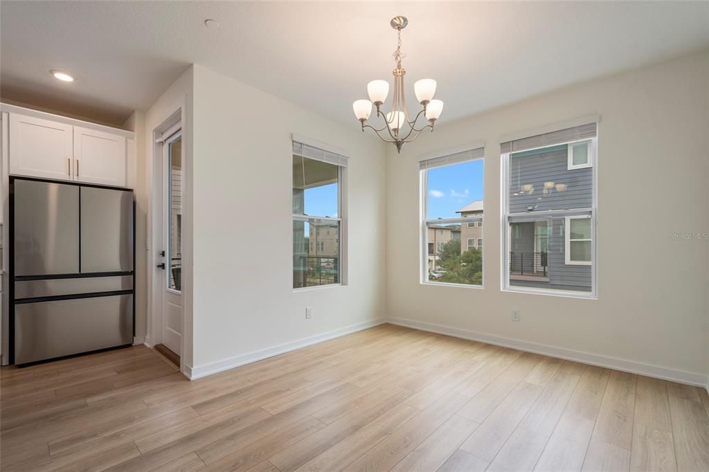 For Sale: $589,900 (3 beds, 3 baths, 2167 Square Feet)