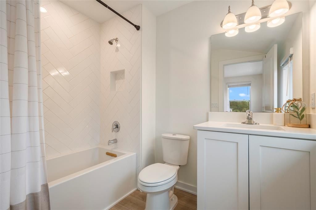 For Sale: $589,900 (3 beds, 3 baths, 2167 Square Feet)