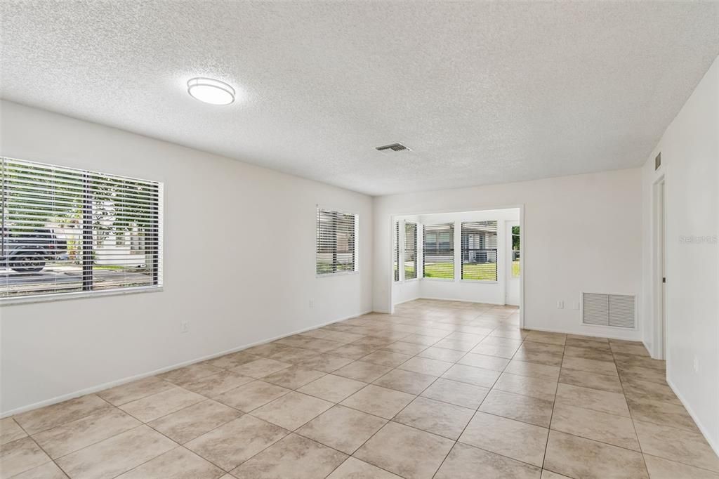 For Rent: $1,775 (2 beds, 2 baths, 1030 Square Feet)