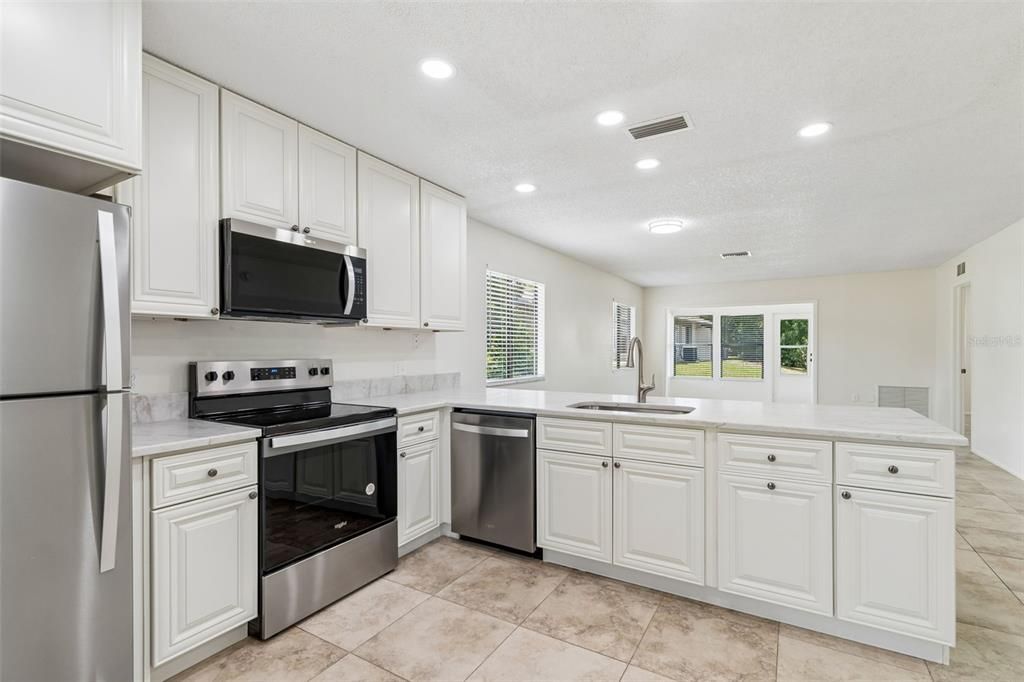 For Rent: $1,775 (2 beds, 2 baths, 1030 Square Feet)