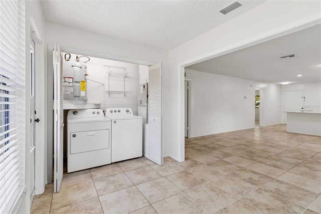 For Rent: $1,775 (2 beds, 2 baths, 1030 Square Feet)