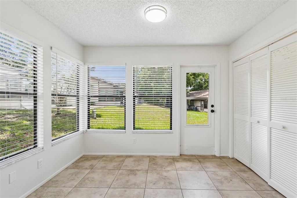 For Rent: $1,775 (2 beds, 2 baths, 1030 Square Feet)