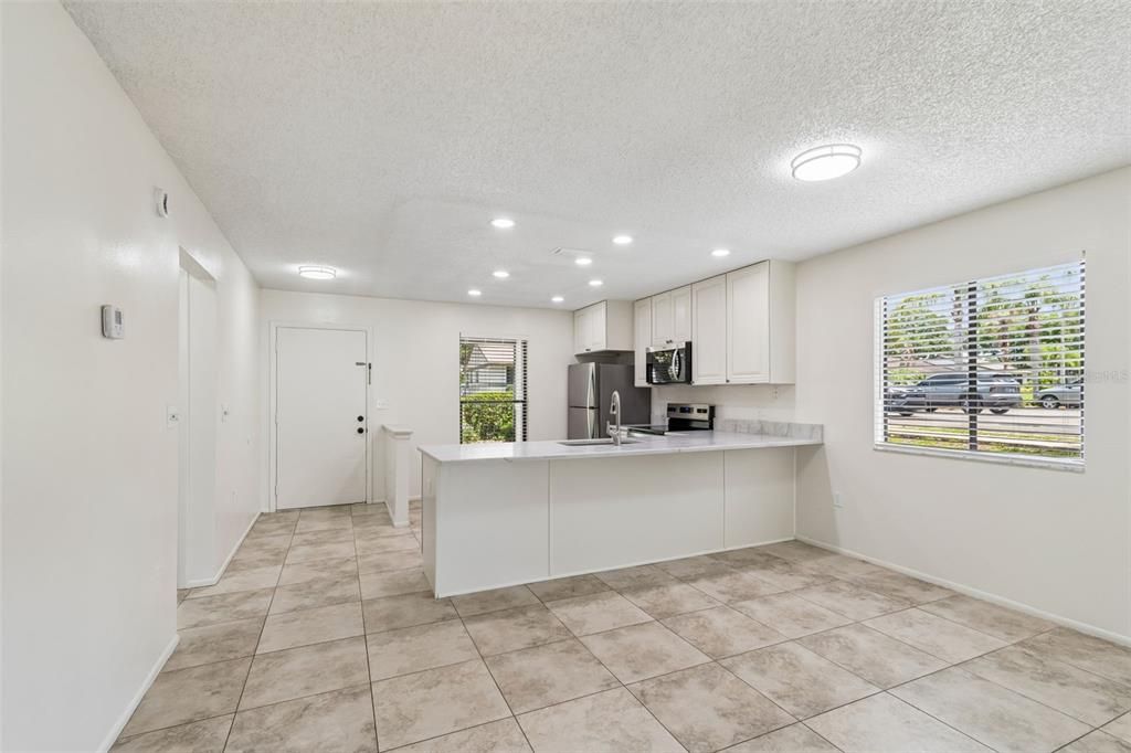 For Rent: $1,775 (2 beds, 2 baths, 1030 Square Feet)
