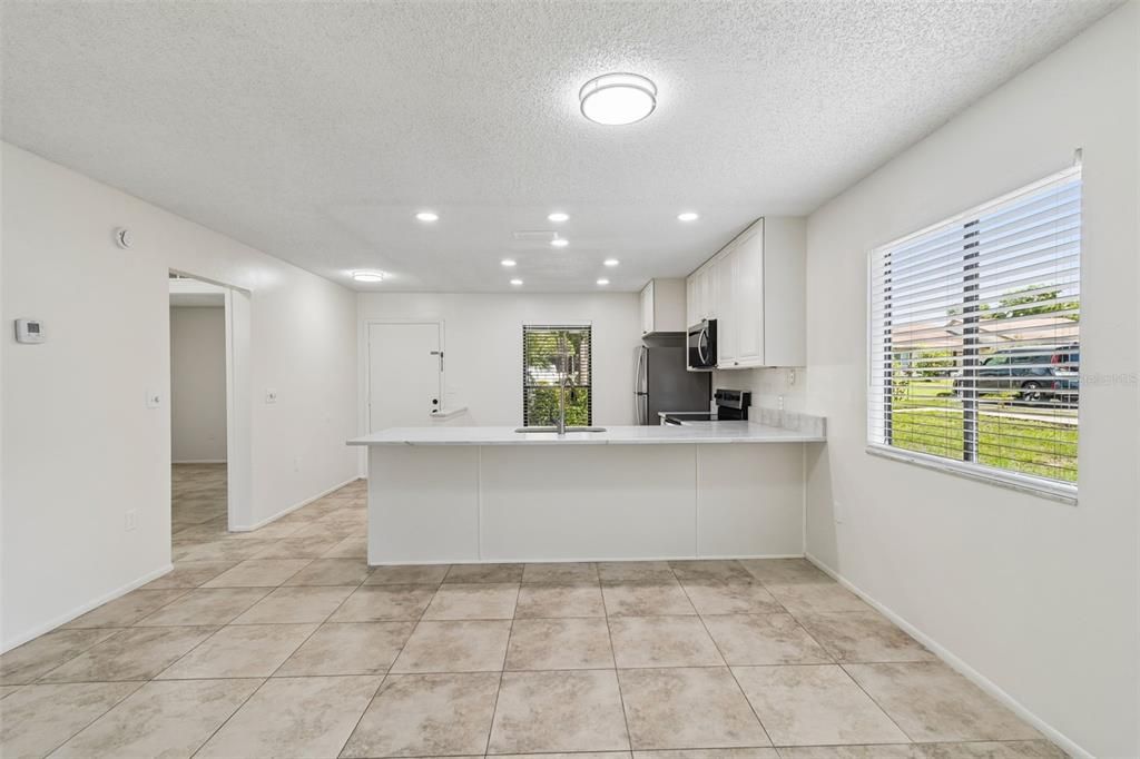 For Rent: $1,775 (2 beds, 2 baths, 1030 Square Feet)