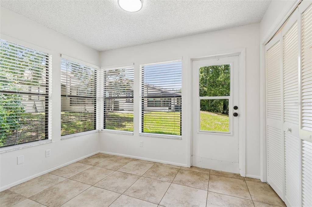For Rent: $1,775 (2 beds, 2 baths, 1030 Square Feet)