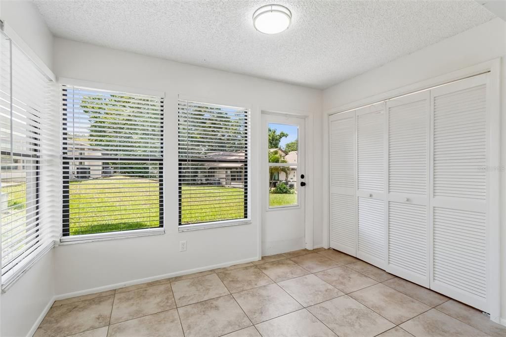 For Rent: $1,775 (2 beds, 2 baths, 1030 Square Feet)