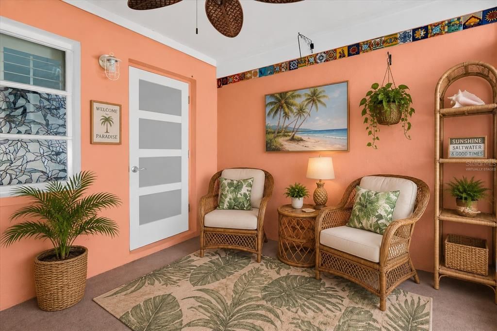 For Sale: $242,000 (2 beds, 1 baths, 1056 Square Feet)