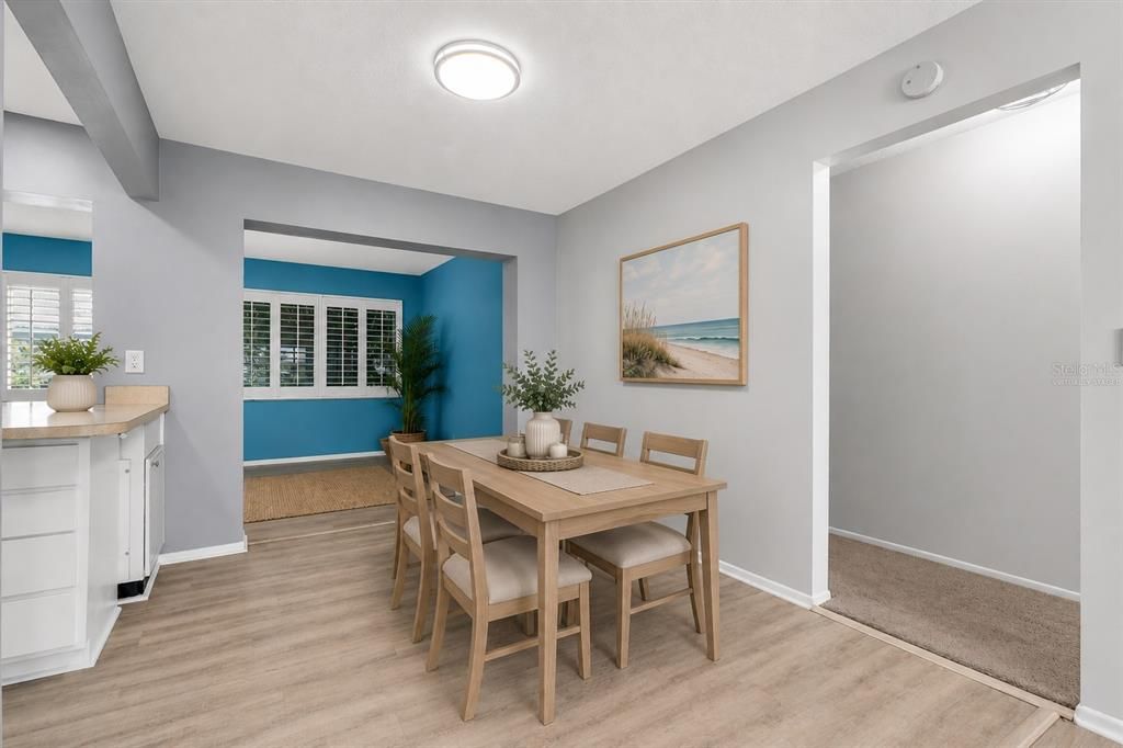 For Sale: $242,000 (2 beds, 1 baths, 1056 Square Feet)